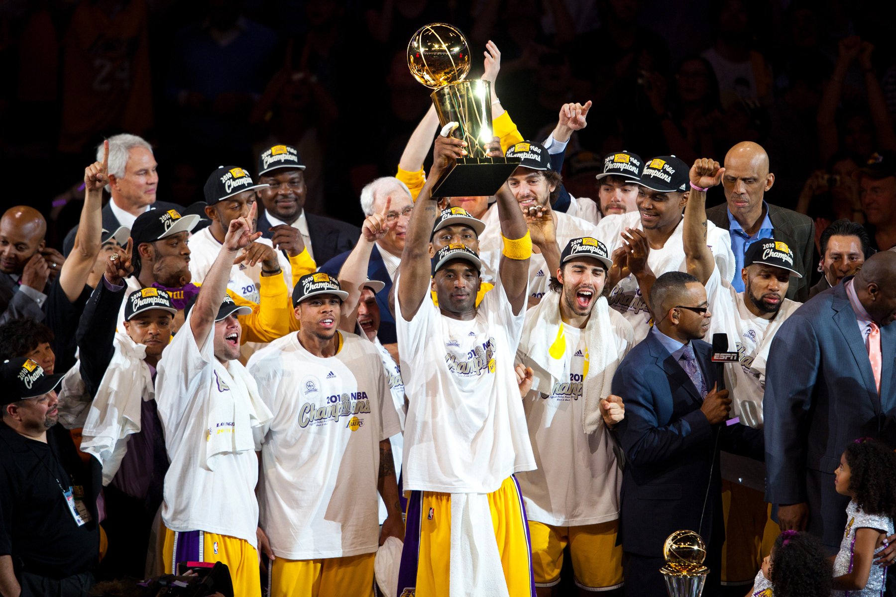 Kobe-Bryant-NBA-Champion.jpg