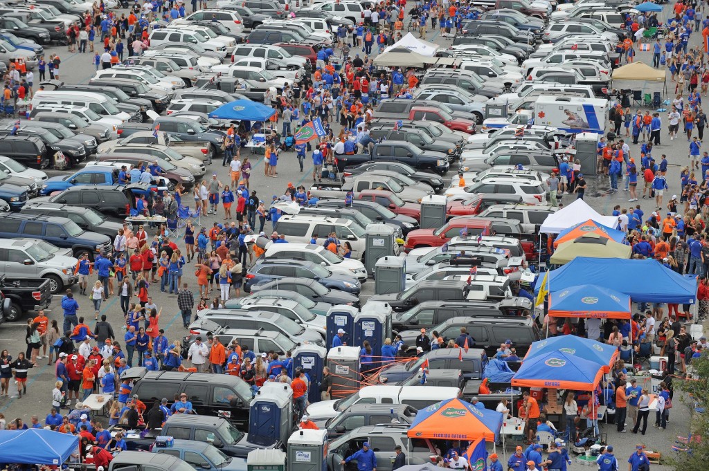 10 Best College Football Tailgating Traditions