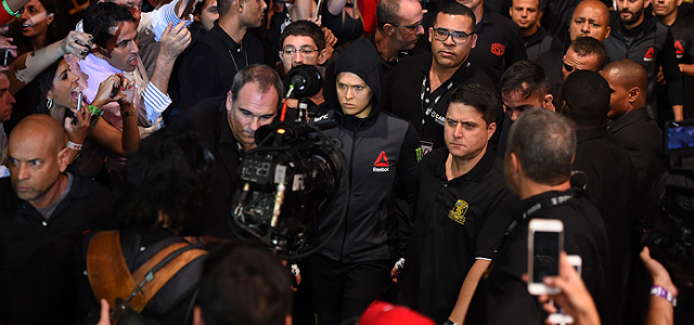 UFC 193: Rousey vs. Holm Predictions, Picks and Betting Preview – November 14, 2015
