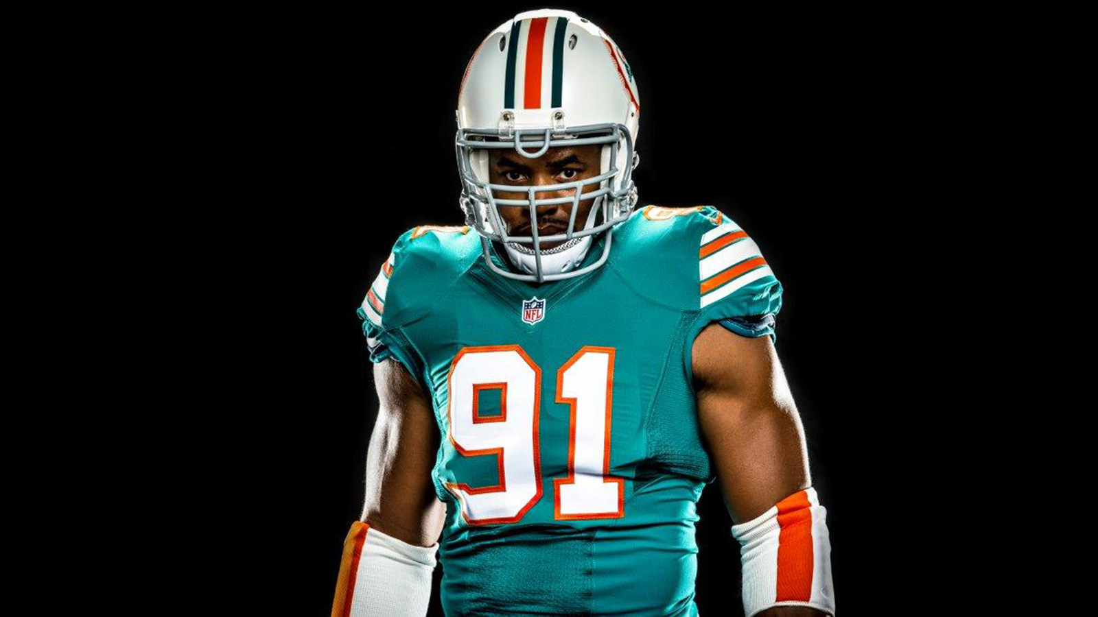 072915_fsf_nfl_Cameron-Wake-in-Dolphins-