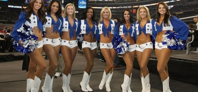 10 Hottest Cheerleaders in the NFL for the 2015-16 Regular Season