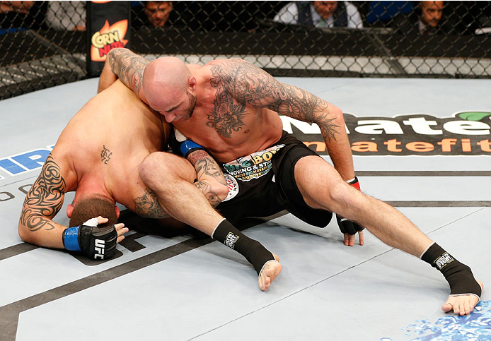 UFC Fight Night 81: Dillashaw vs Cruz Predictions, Picks and Preview