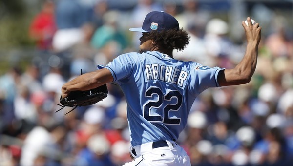 Chris Archer throwing a pitch