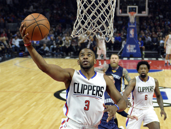 Chris Paul goes for the easy layup against the Grizzlies