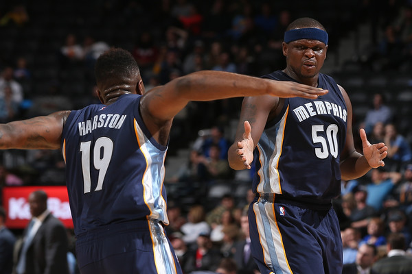 Zach Randolph celebrates with teammate after making a basket