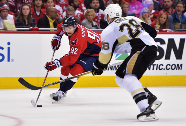 Evgeny Kuznetsov makes a move