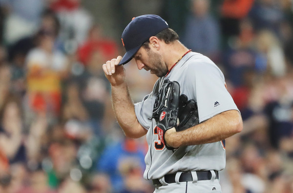 Justin Verlander reacts after allowing a solo homer