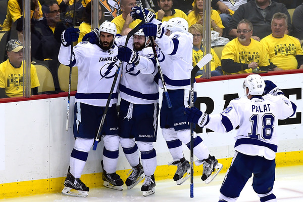 Tyler Johnson and teammates celebrating