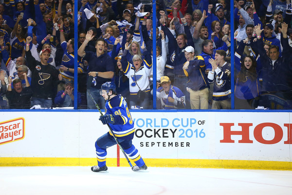 Vladimir Tarasenko skating