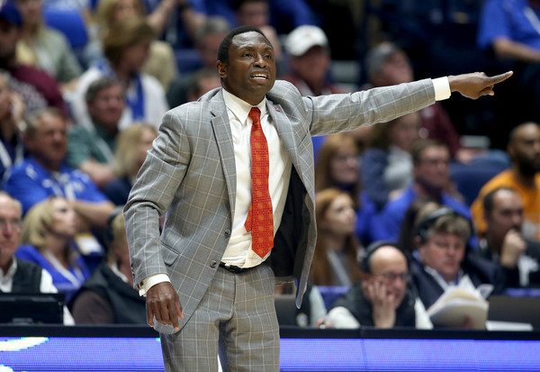 Avery Johnson barks out instructions