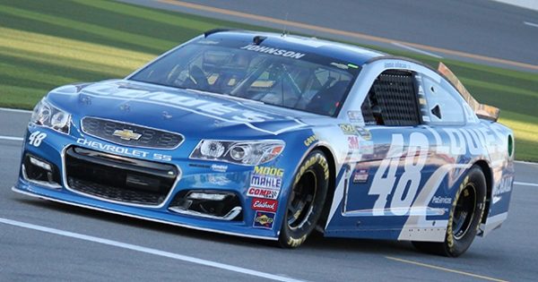 jimmie-johnson-can-am-500-preview