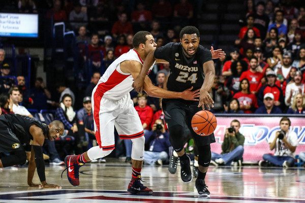 Kevin Puryear goes for the fastbreak